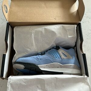 Jordan Retro 4 university blue (ps)